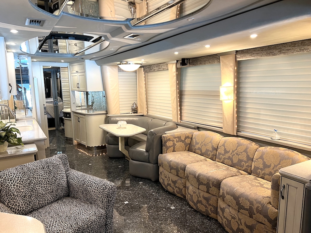 2002 Prevost Country Coach XLII For Sale
