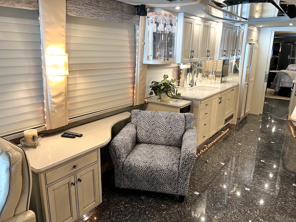 2002 Prevost Country Coach XLII For Sale