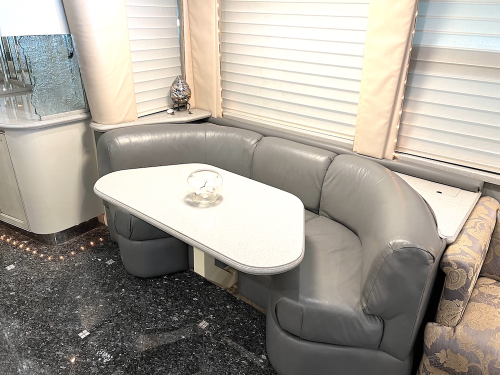 2002 Prevost Country Coach XLII For Sale