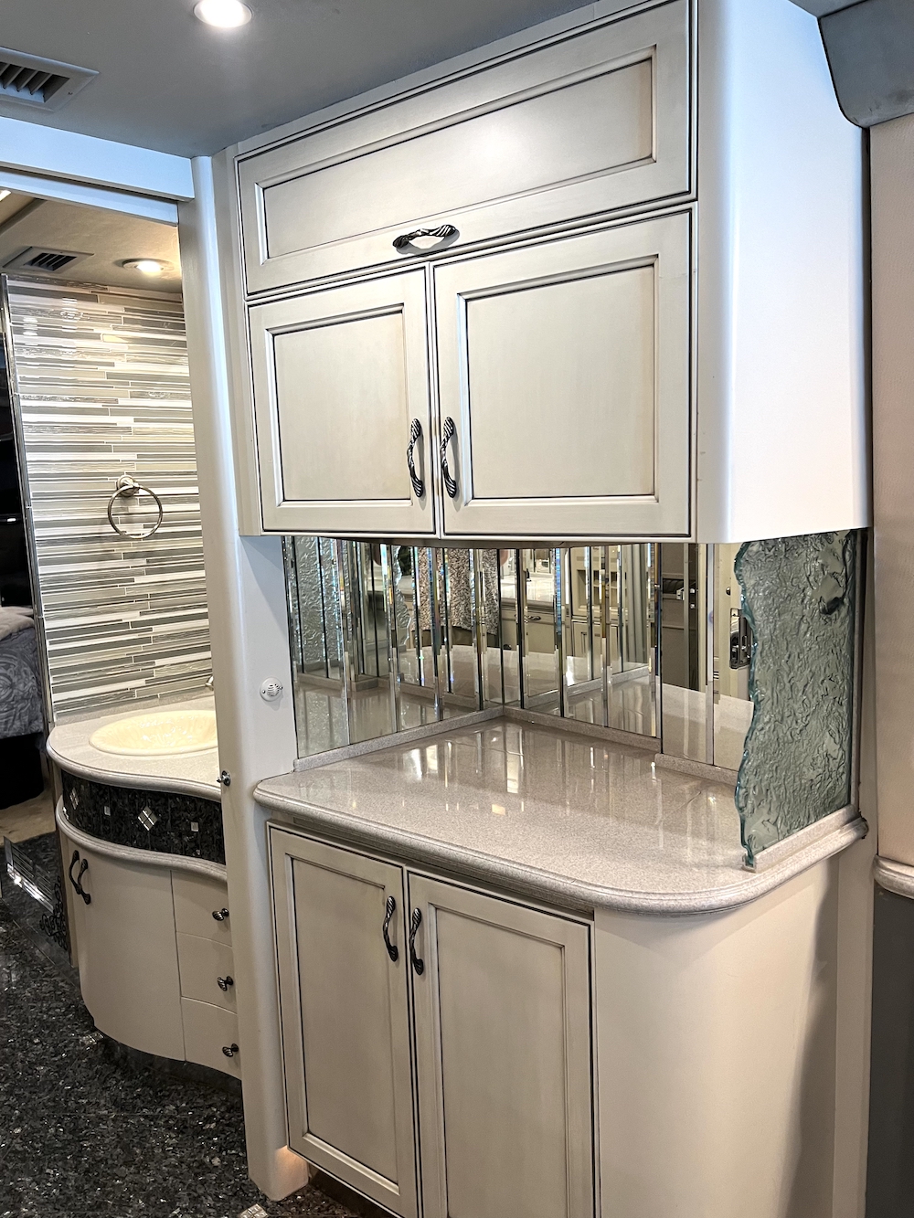 2002 Prevost Country Coach XLII For Sale