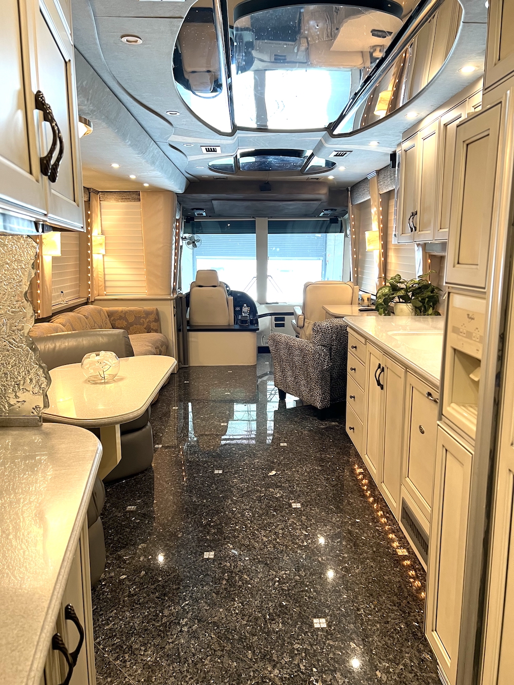 2002 Prevost Country Coach XLII For Sale