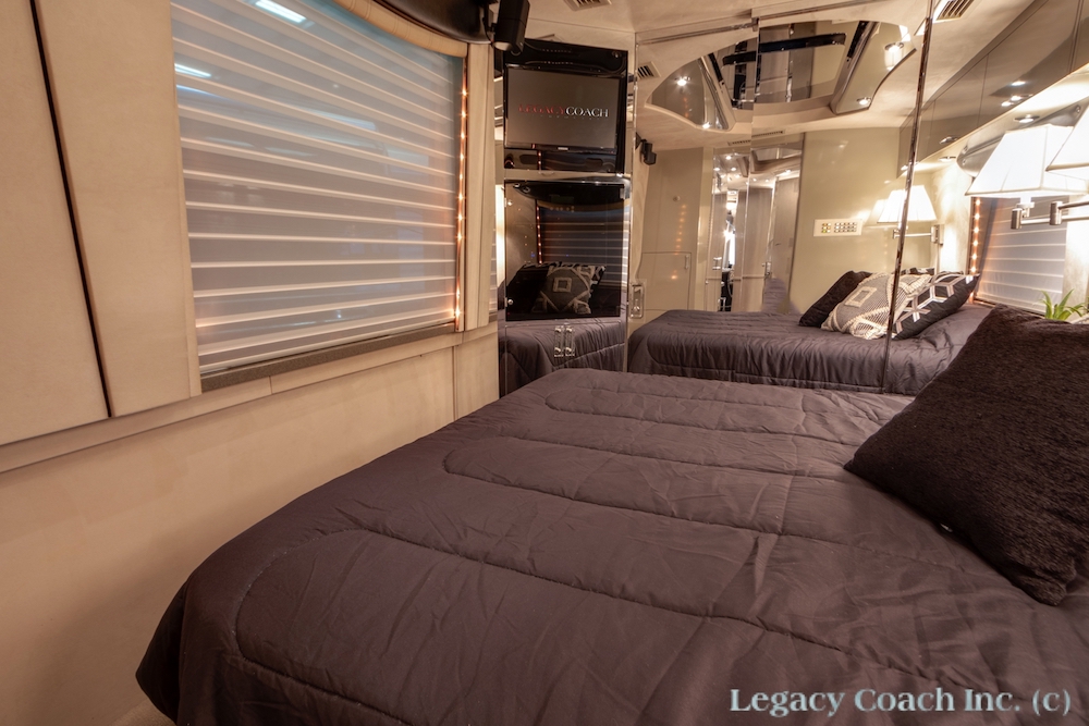 2002 Prevost Country Coach XLII For Sale