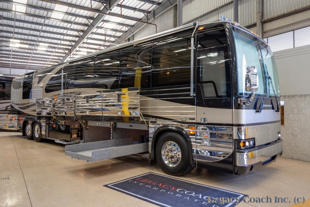 2002 Prevost Country Coach XLII For Sale