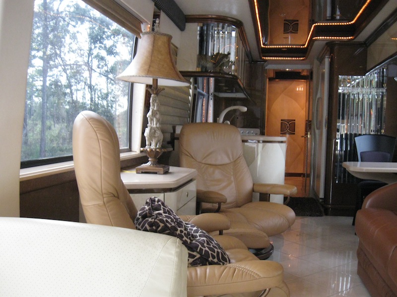 2002 Prevost Custom Coach H3-45 For Sale