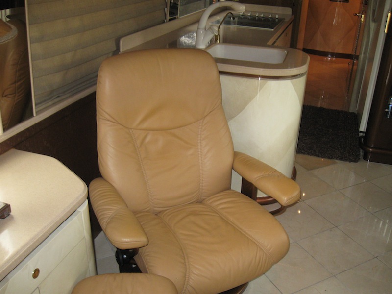 2002 Prevost Custom Coach H3-45 For Sale