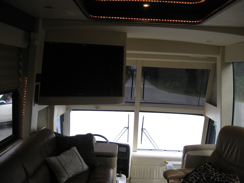 2002 Prevost Custom Coach H3-45 For Sale