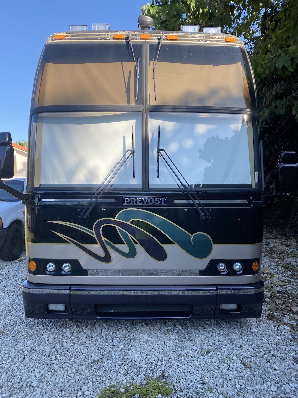 2002 Prevost Featherlite H3-45 For Sale