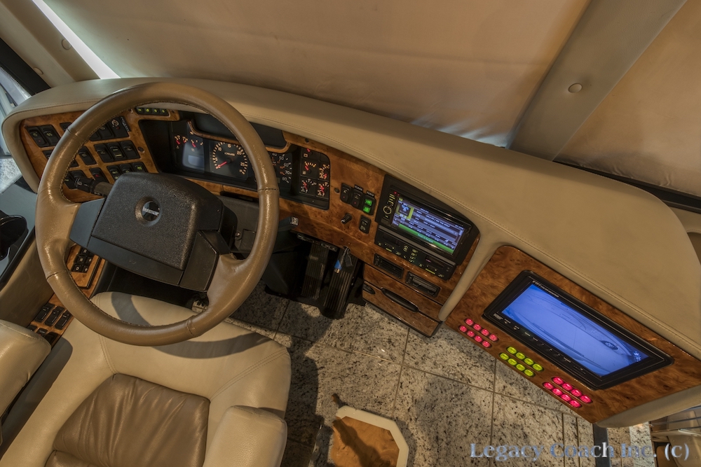 2002 Prevost Featherlite H3-45 For Sale