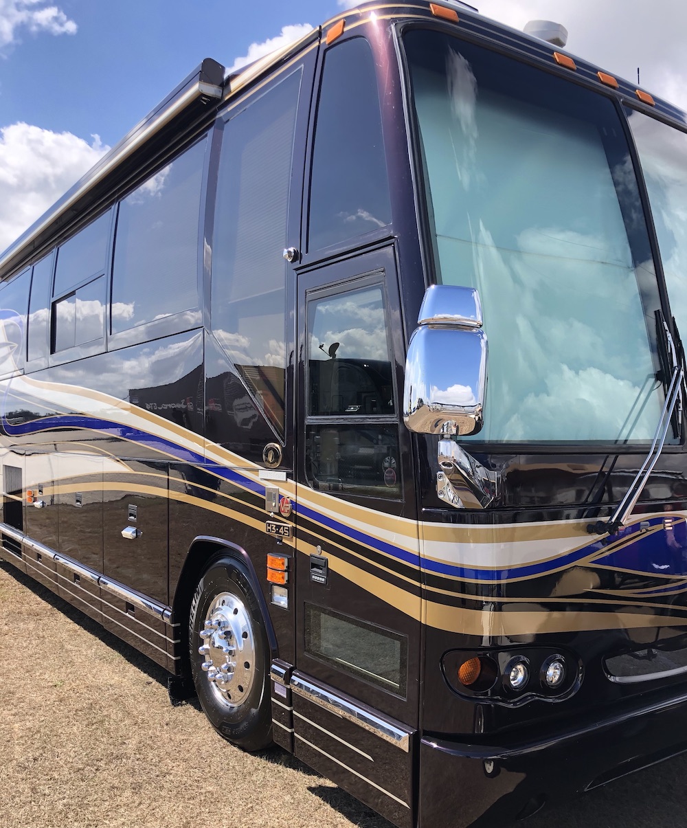 2002 Prevost Featherlite H3-45 For Sale