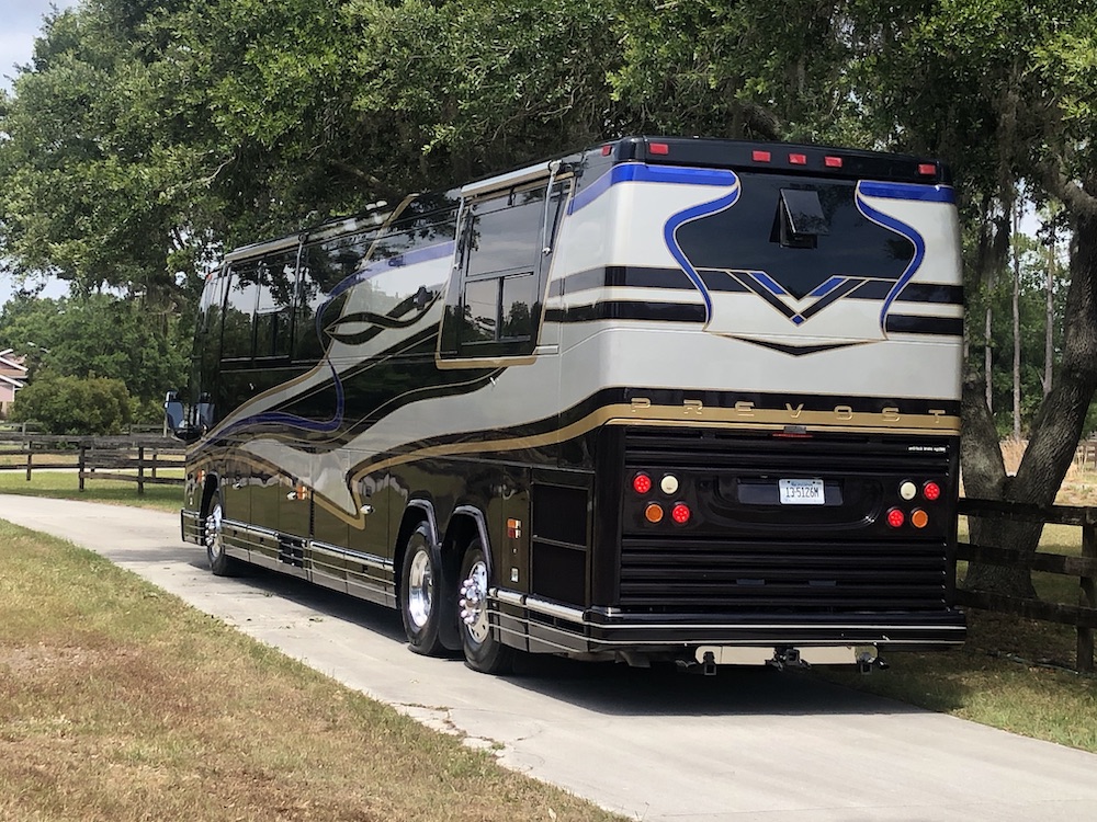 2002 Prevost Featherlite H3-45 For Sale