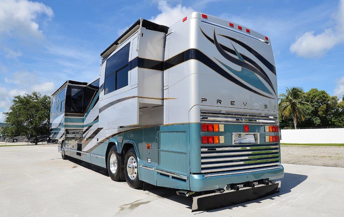 2002 Prevost Featherlite H3-45 For Sale