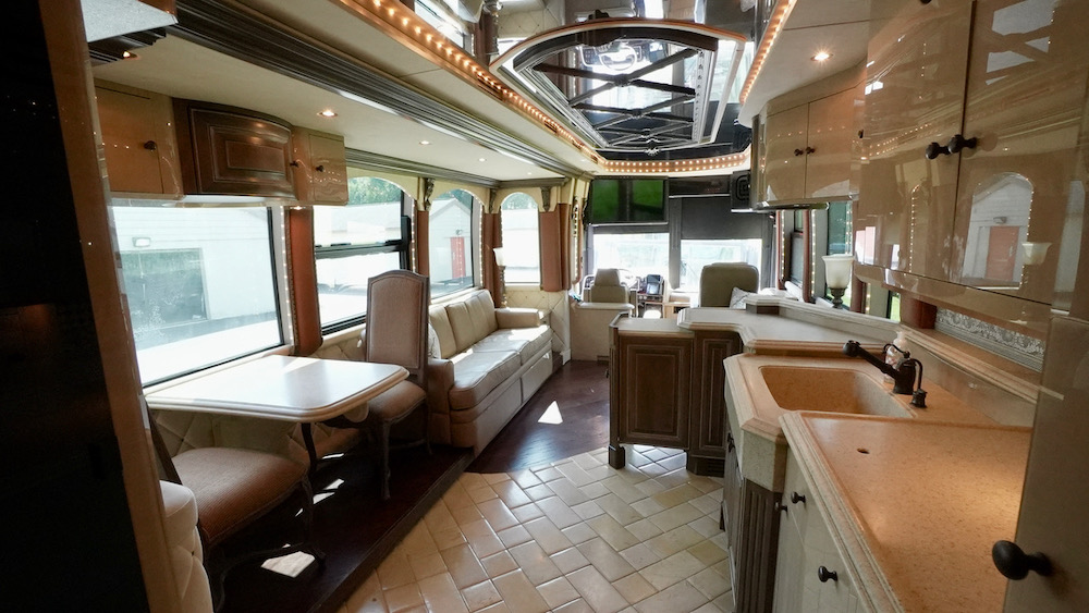 2002 Prevost Liberty XLII For Sale