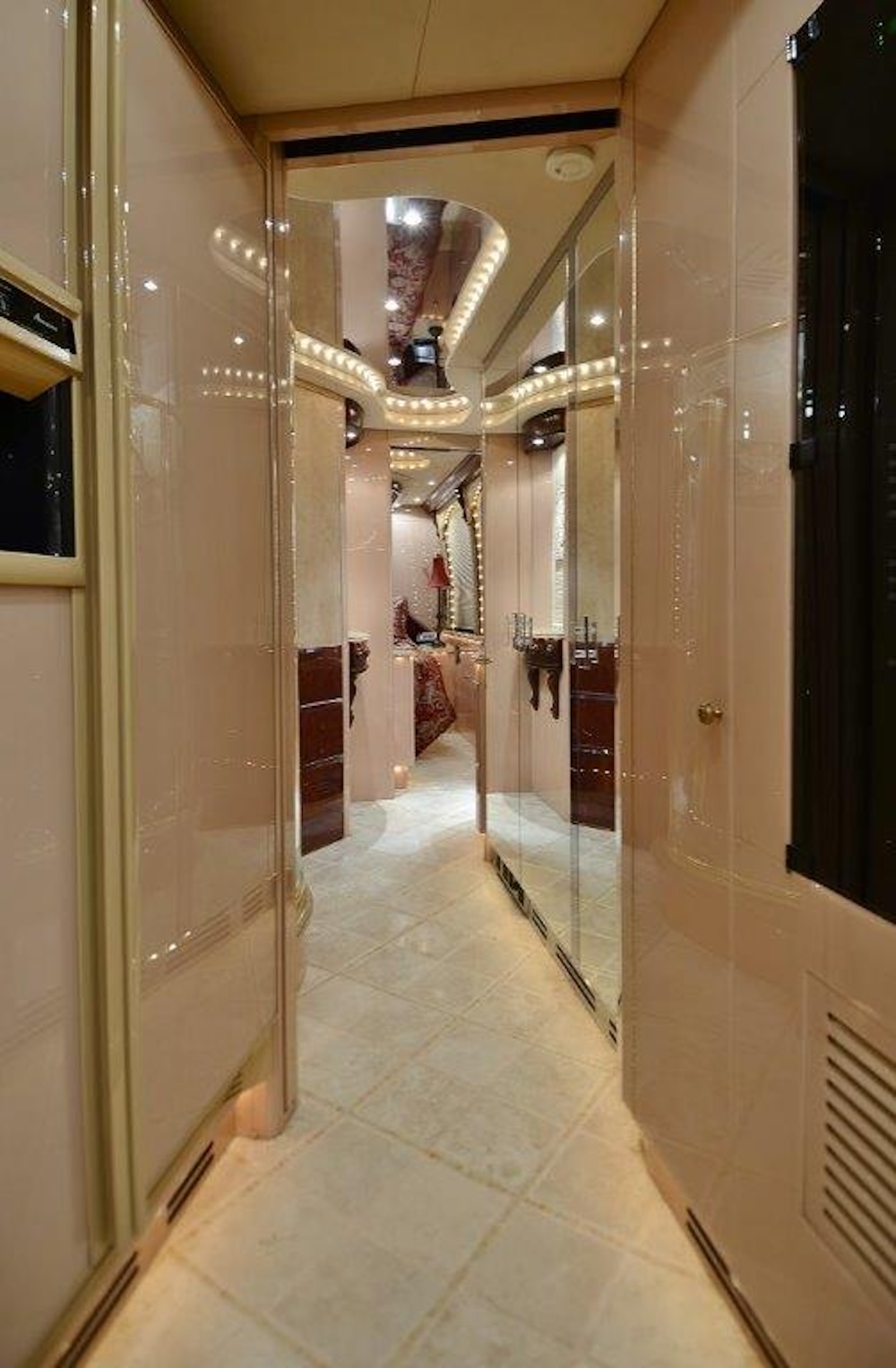 2002 Prevost Liberty XLII For Sale