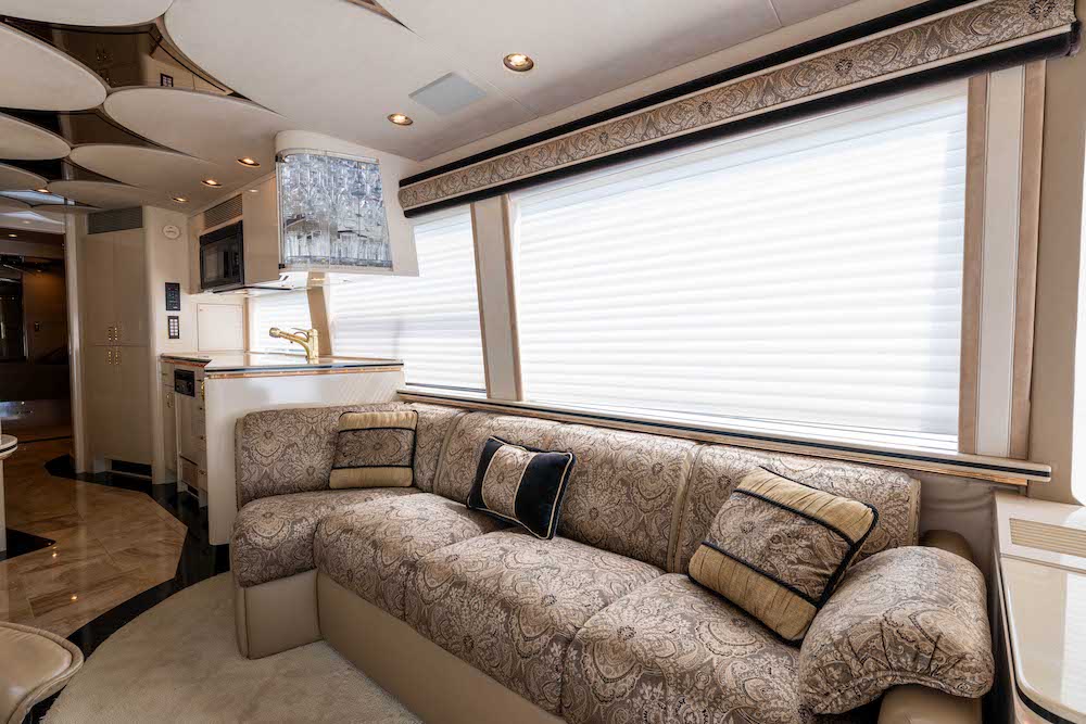 2002 Prevost Marathon H3-45 For Sale