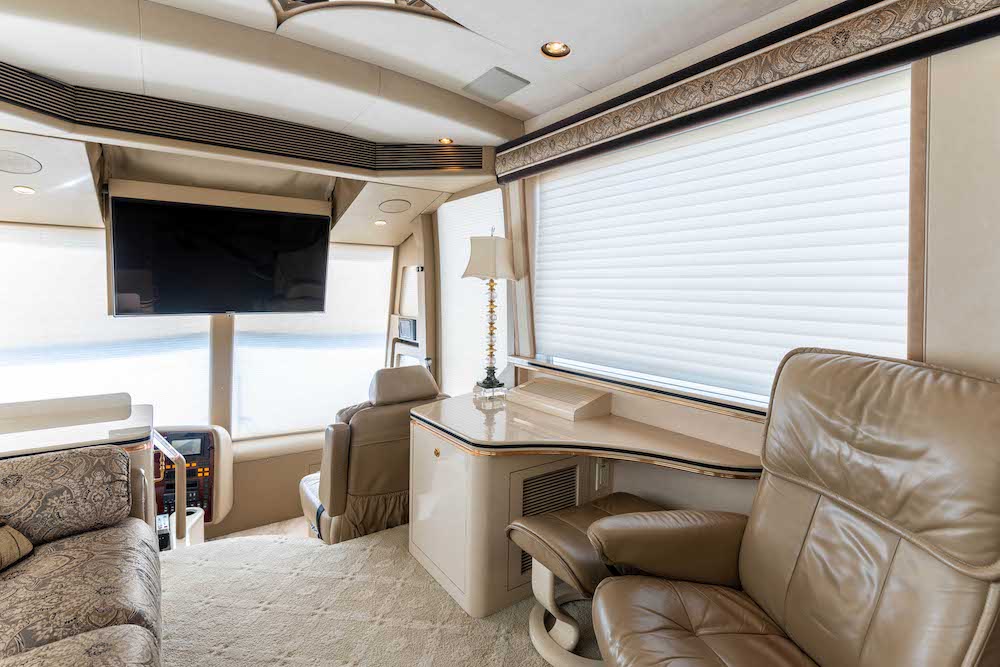 2002 Prevost Marathon H3-45 For Sale