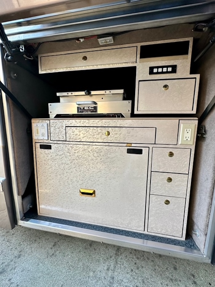 2002 Prevost Marathon H3-45 For Sale