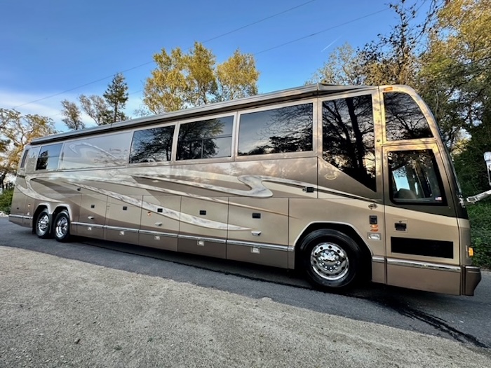 2002 Prevost Marathon H3-45 For Sale