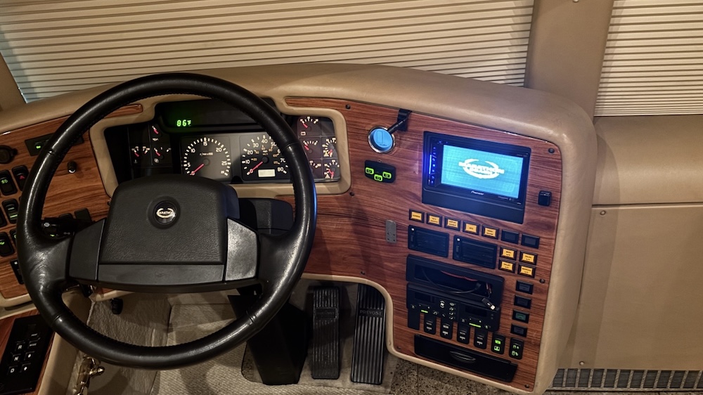 2002 Prevost Marathon XLII For Sale