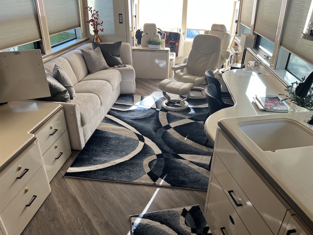 2002 Prevost Marathon XLII For Sale