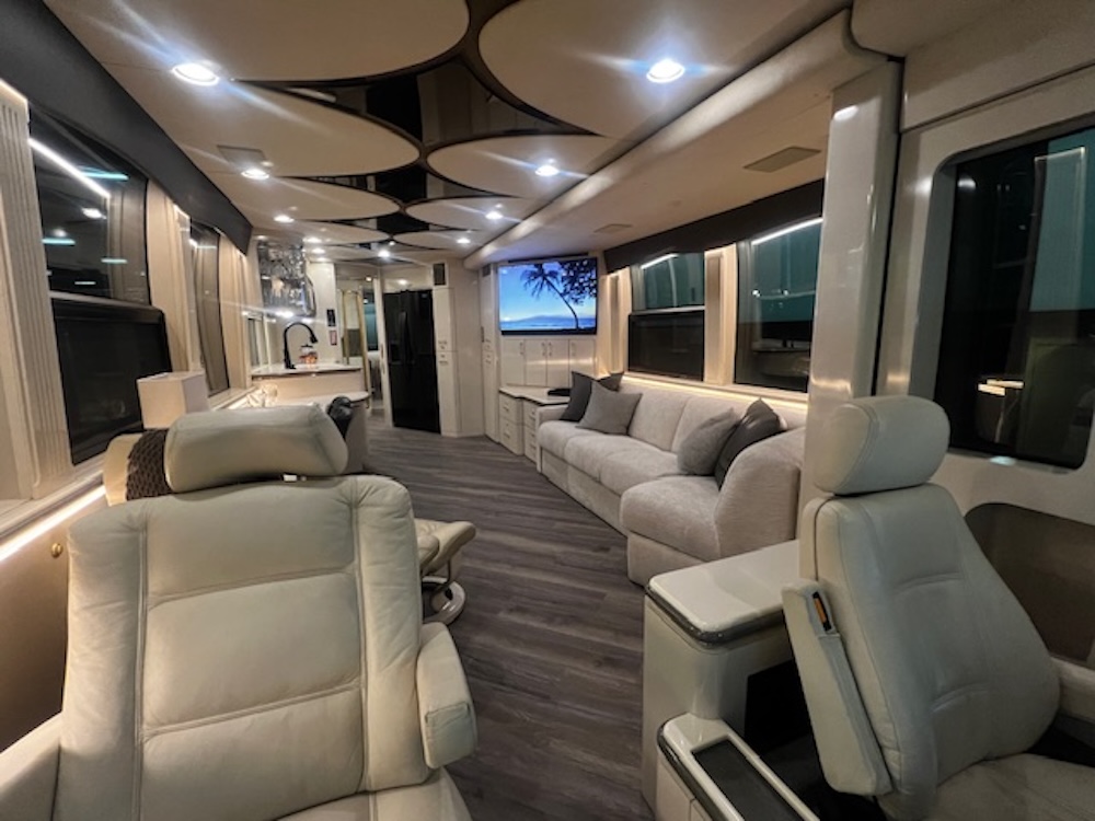 2002 Prevost Marathon XLII For Sale