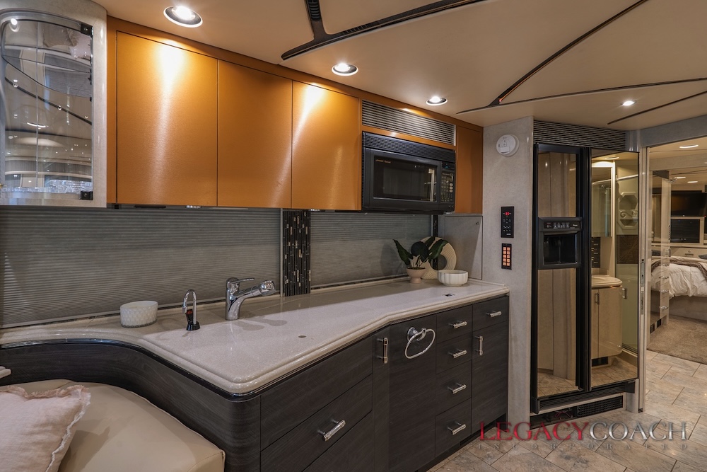 2002 Prevost Marathon XLII For Sale