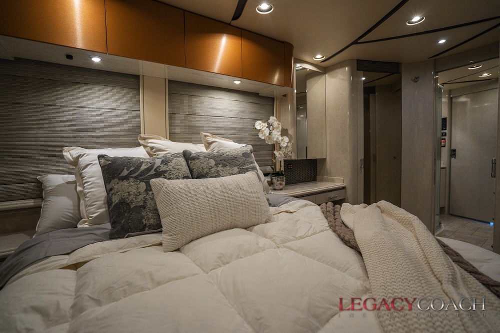 2002 Prevost Marathon XLII For Sale