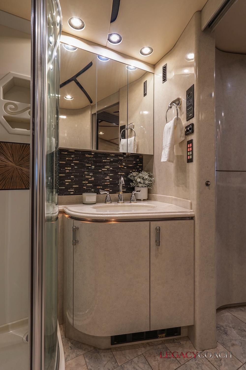 2002 Prevost Marathon XLII For Sale