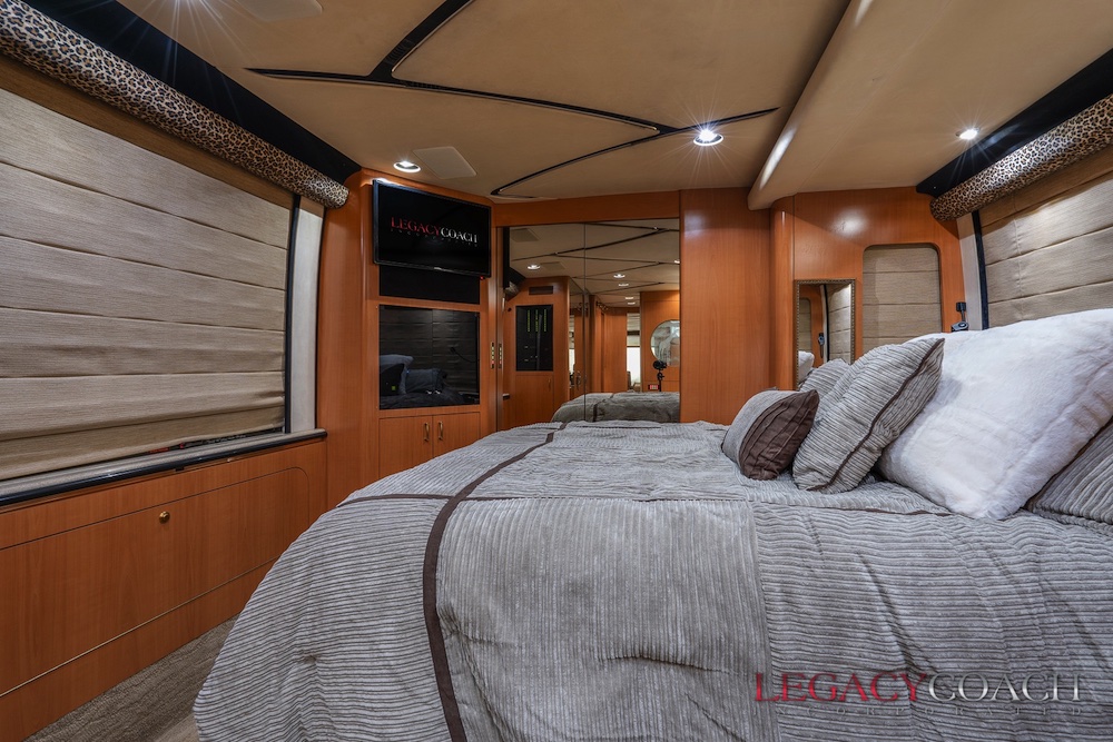 2002 Prevost Marathon XLII For Sale