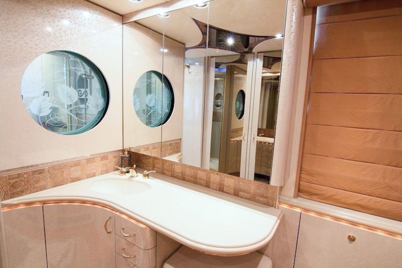 2002 Prevost Marathon XLII For Sale