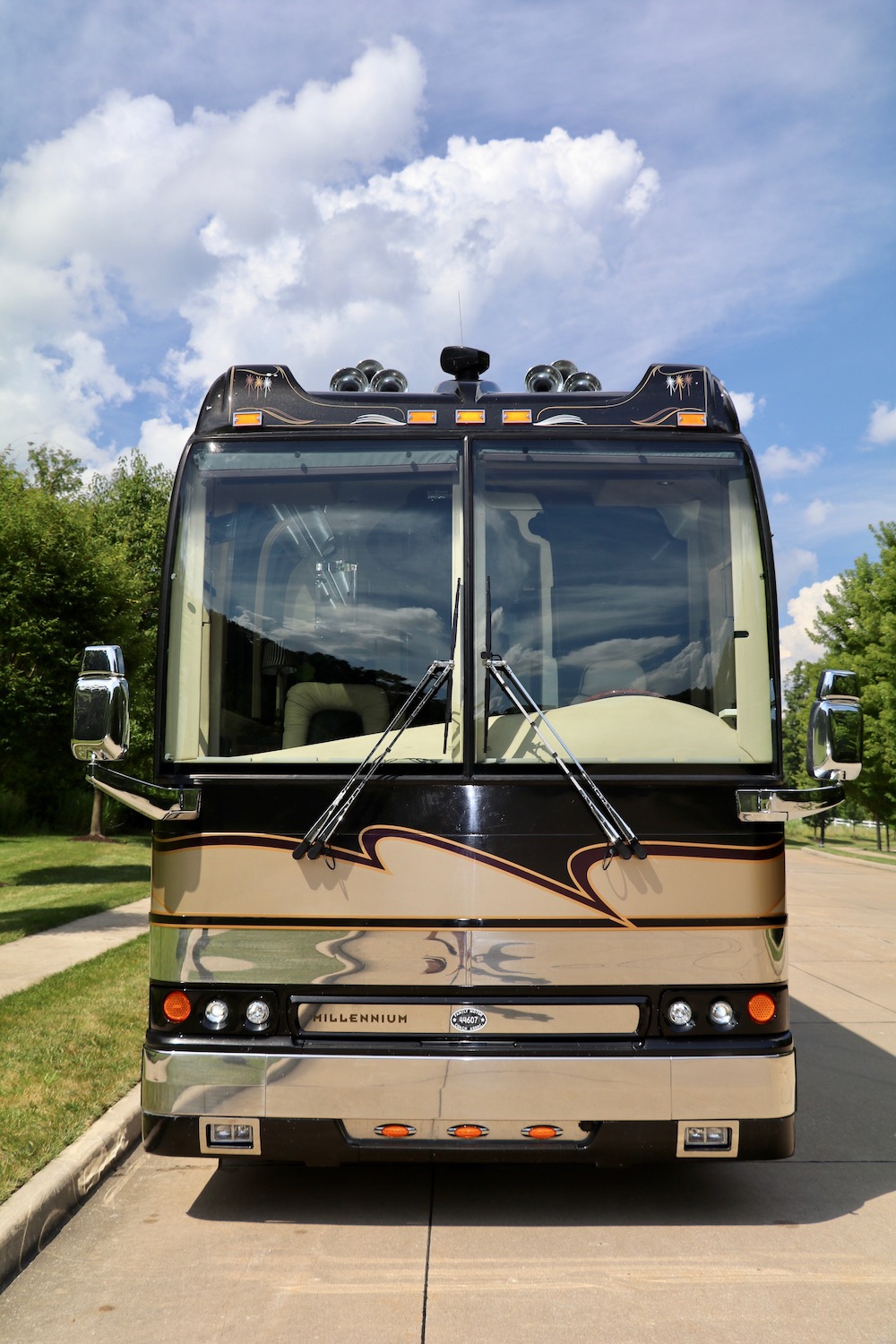 2002 Prevost Millennium XLII For Sale