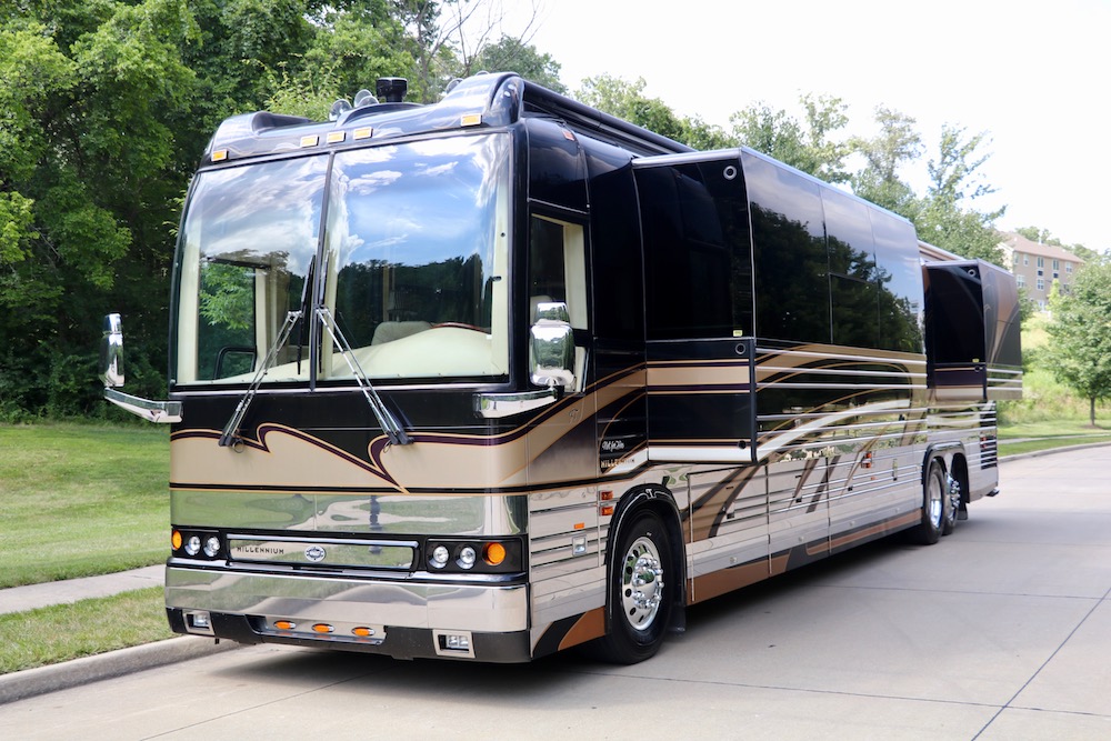 2002 Prevost Millennium XLII For Sale