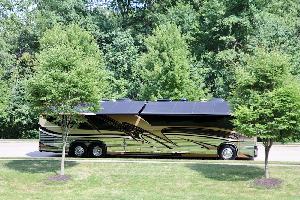 2002 Prevost Millennium XLII For Sale