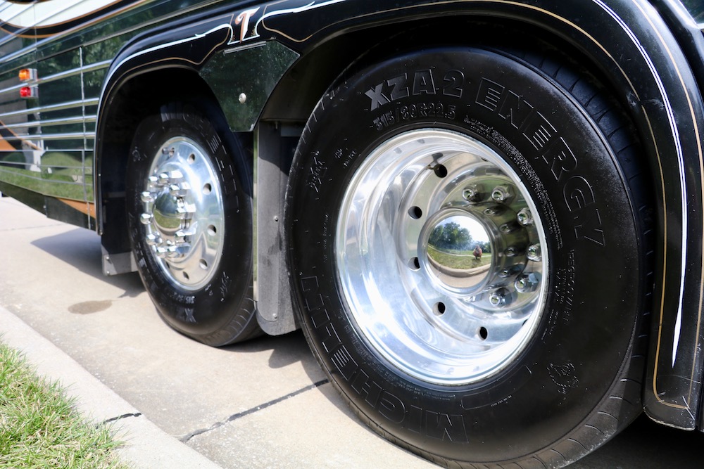 2002 Prevost Millennium XLII For Sale