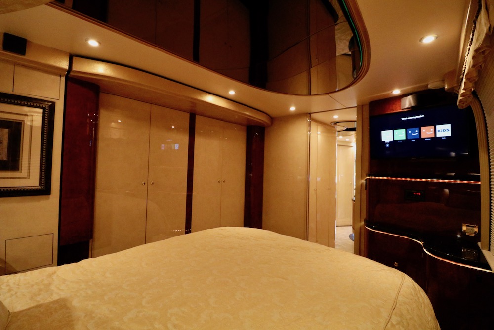 2002 Prevost Millennium XLII For Sale