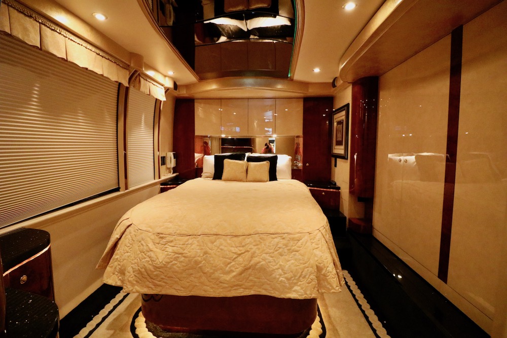 2002 Prevost Millennium XLII For Sale