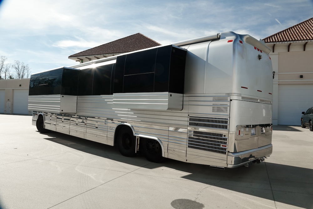 2002 Prevost Millennium XLII For Sale