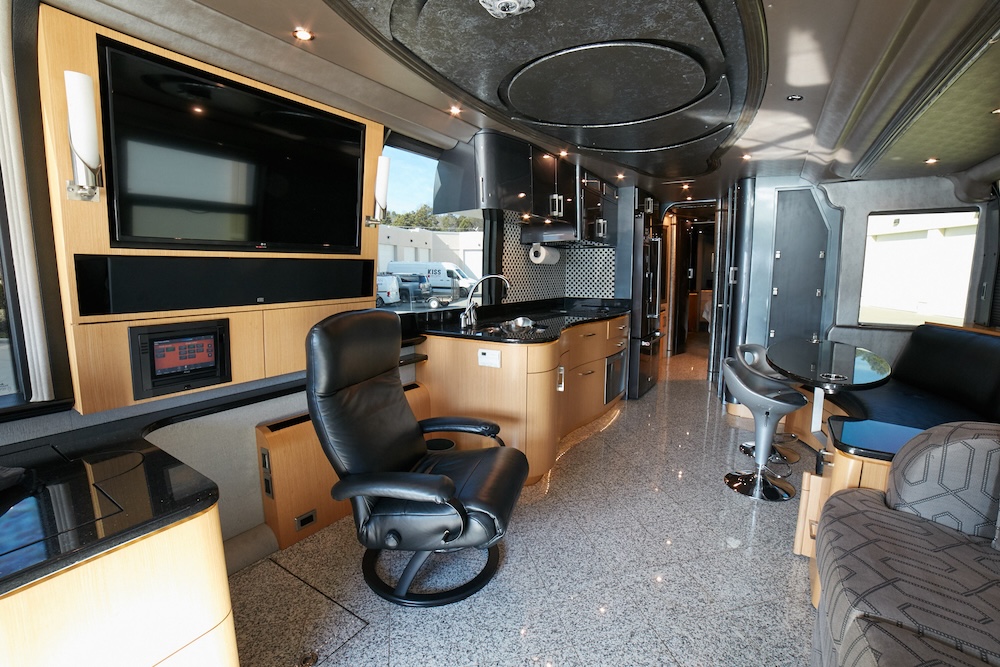 2002 Prevost Millennium XLII For Sale