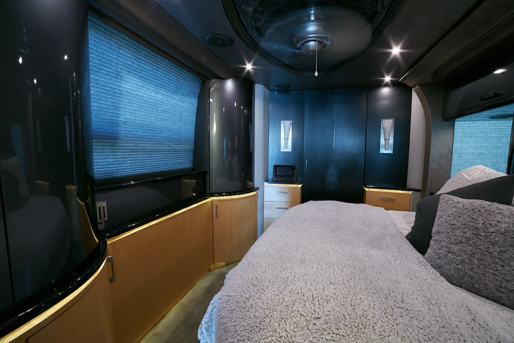 2002 Prevost Millennium XLII For Sale