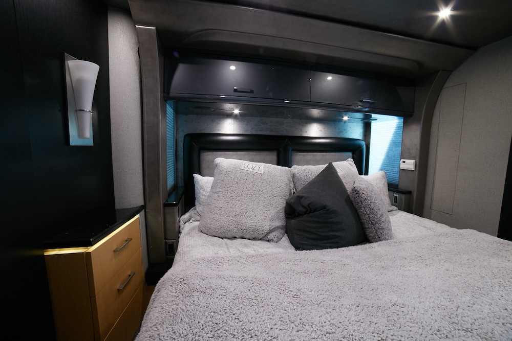 2002 Prevost Millennium XLII For Sale