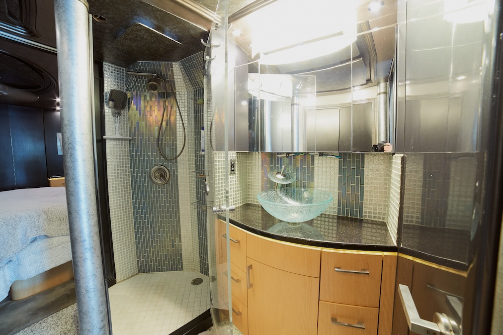 2002 Prevost Millennium XLII For Sale
