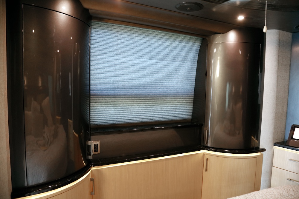 2002 Prevost Millennium XLII For Sale