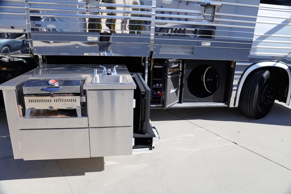 2002 Prevost Millennium XLII For Sale