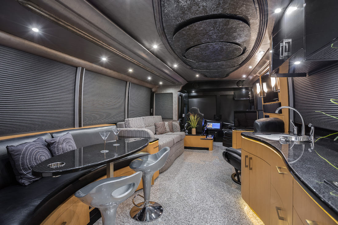 2004 Prevost Millennium XLII For Sale