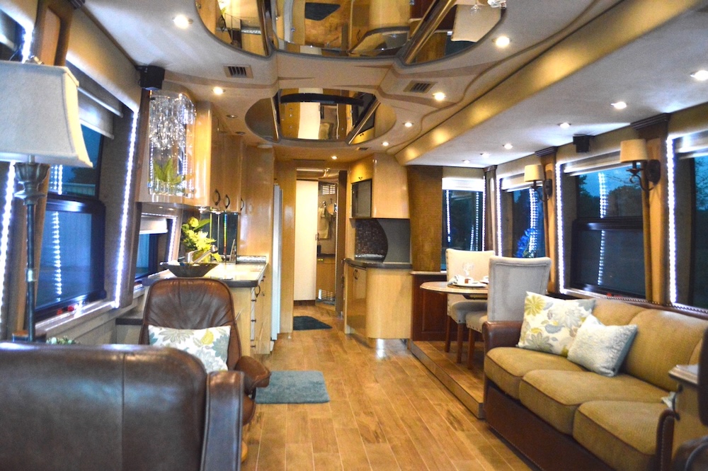 2003 Prevost Country Coach XLII H3-45 For Sale