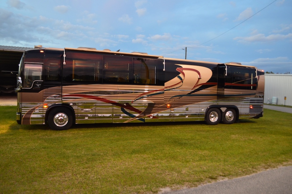 2003 Prevost Country Coach XLII H3-45 For Sale