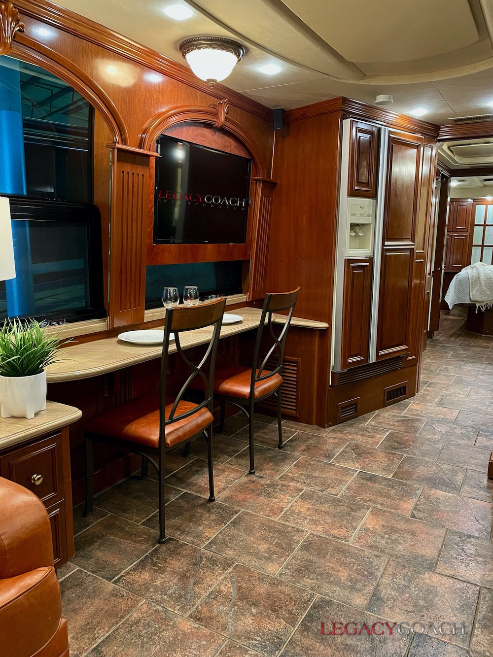 2003 Prevost Country Coach XLII For Sale