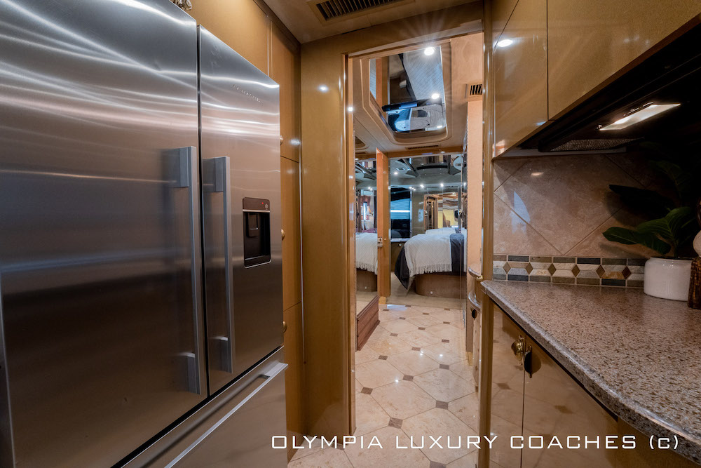 2003 Prevost Country Coach XLII For Sale