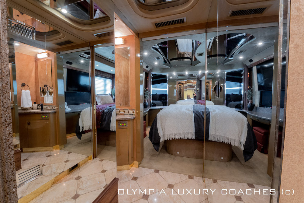 2003 Prevost Country Coach XLII For Sale