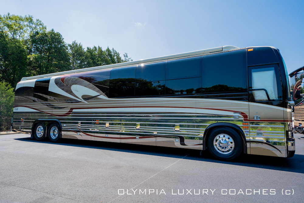 2003 Prevost Country Coach XLII For Sale