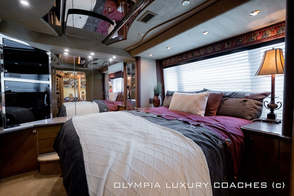 2003 Prevost Country Coach XLII For Sale